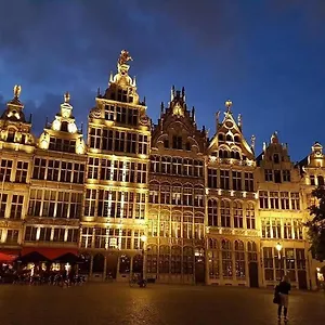 Baan Siam , Brujas Bélgica